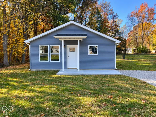 391 Country Manor St, North Vernon, IN 47265