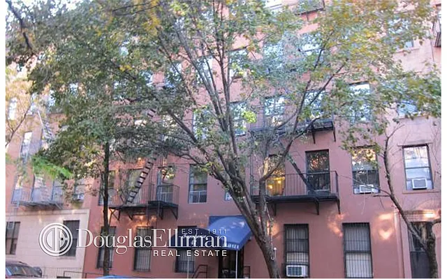 Sold by Douglas Elliman | media 19