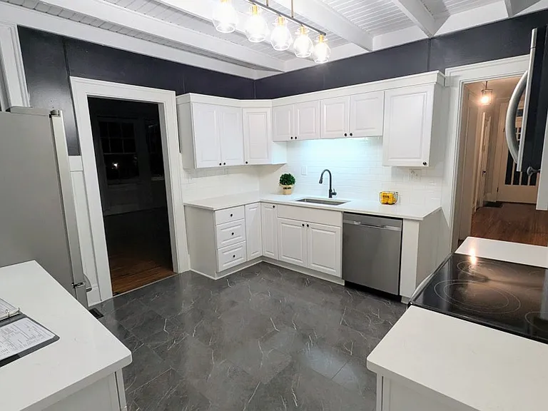 1217 S York St — Photo 22