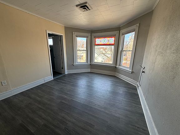 2nd image of 456 Plymouth Ave #2