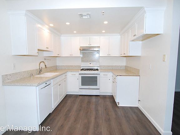 5th image of 4321 Farquhar Ave #4321