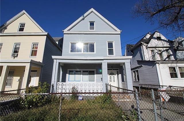 2nd image of 805 Chestnut St
