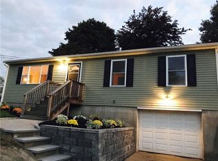 6 Franca Dr, Bristol, RI 02809