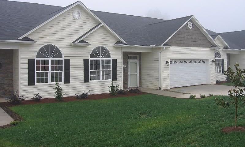 2nd image of 140 Millwright Ct