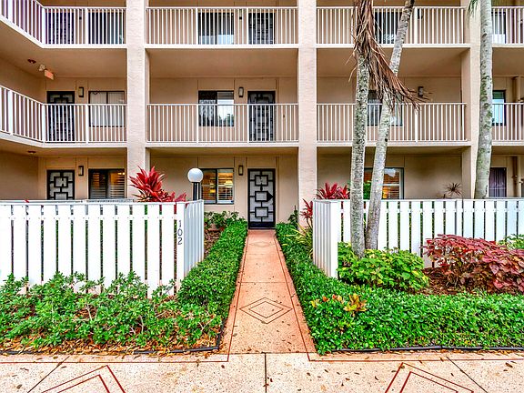 3rd image of 6269 Pointe Regal Circle #102
