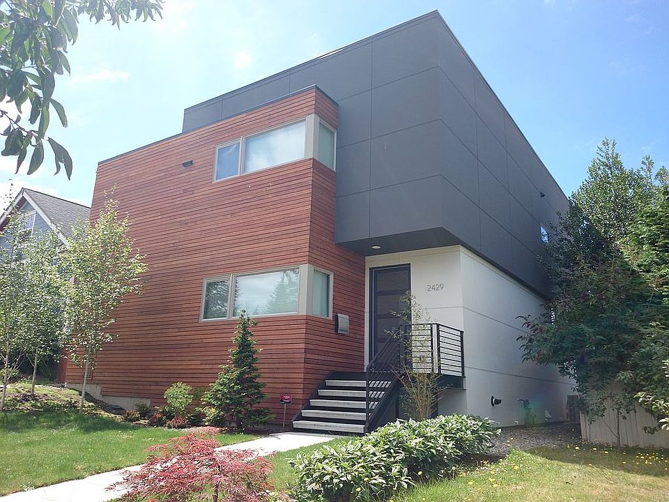 1st image of 2429 Queen Anne Ave N
