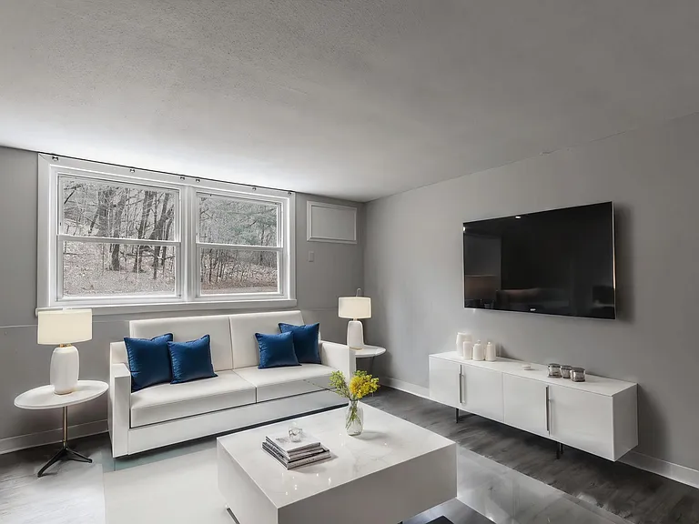 Cliffside Apartments — Photo 6