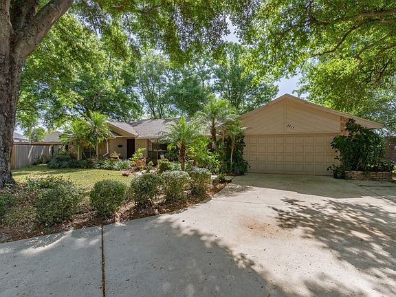 4th image of 8826 Hillsdale Dr