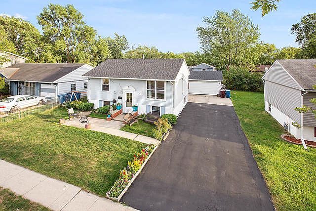 1st image of 2848 223rd St