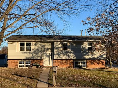101 Whispering Oaks Dr, Bethalto, IL, 62010