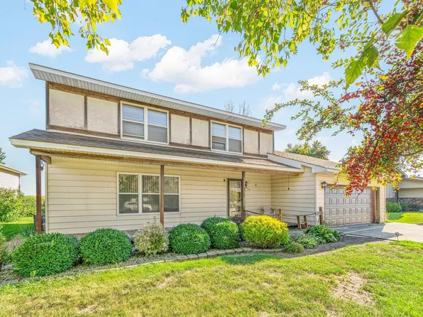 513 W Cherokee Ave, Shabbona, IL 60550