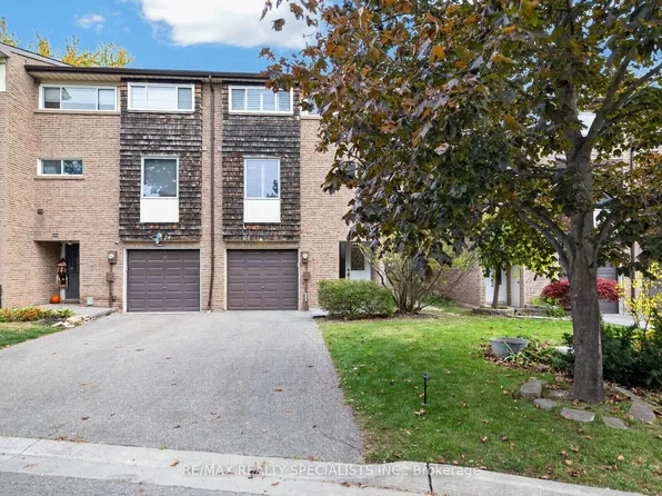 661 Childs Dr #25, Milton, ON L9T 3V7