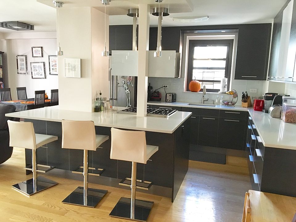 1st image of 305 E 40th St #11D