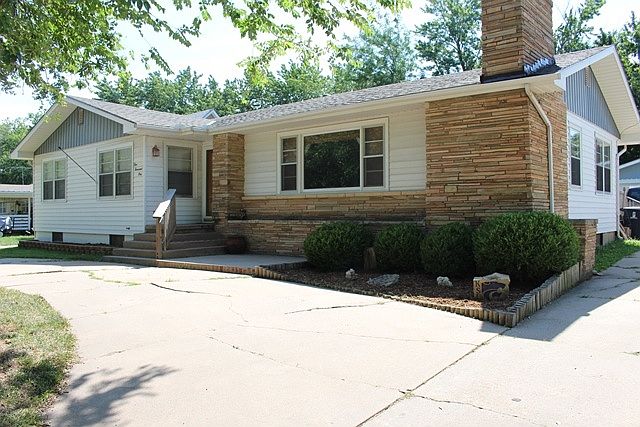 1st image of 1001 S Emporia St
