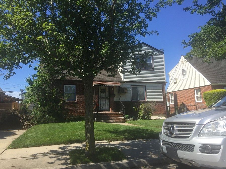 1st image of 14 Pine St
