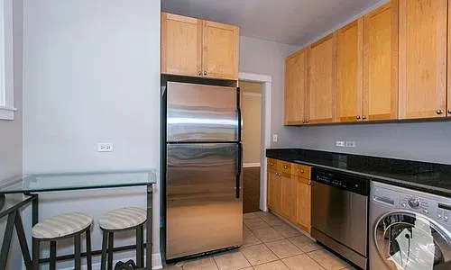 538 W Cornelia Ave #1S — Photo 13