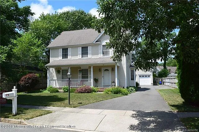 47 Manor Dr photo 1