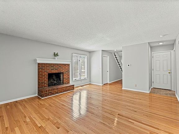 5th image of 10810 W 116th St