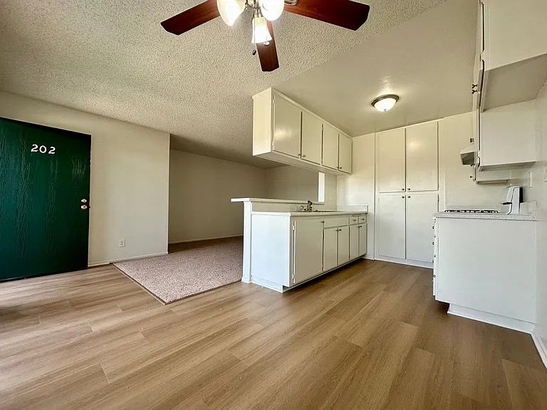 4141 Rosecrans Ave — Photo 1