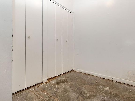 3rd image of 612 Louisiana Ave #1