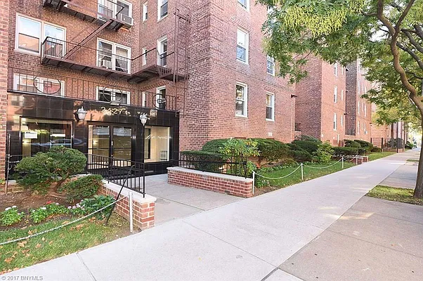 Sold by Fillmore | media 18