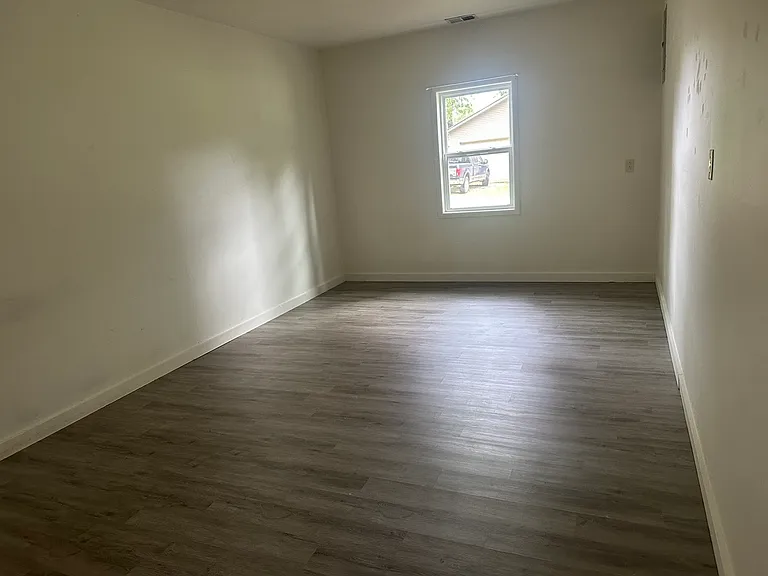 Bedroom/Office