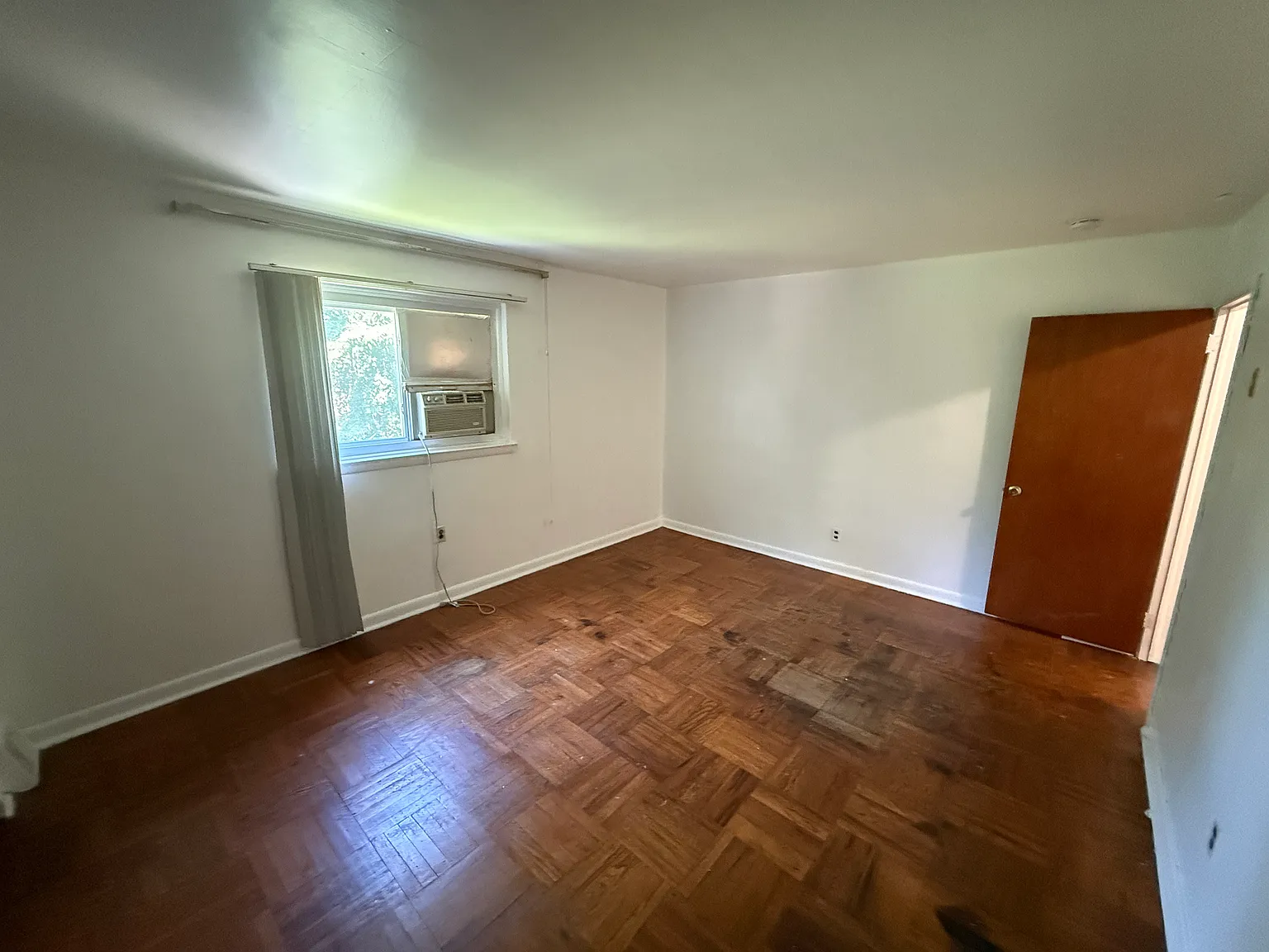 1538 Forrester Ave — Photo 4