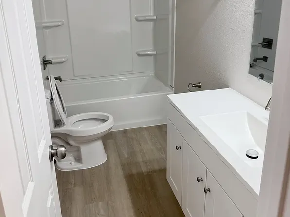 521 W Blair St, Mineola, TX