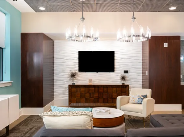 The Julian at Fair Lakes