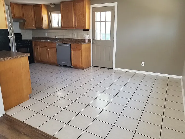 1909 Dooridge Dr — Photo 6