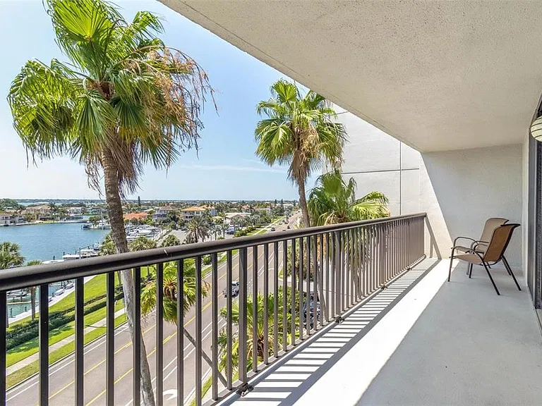 1660 Gulf Blvd #607 — Photo 34
