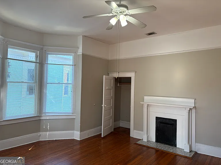 836 E Henry St #C — Photo 16