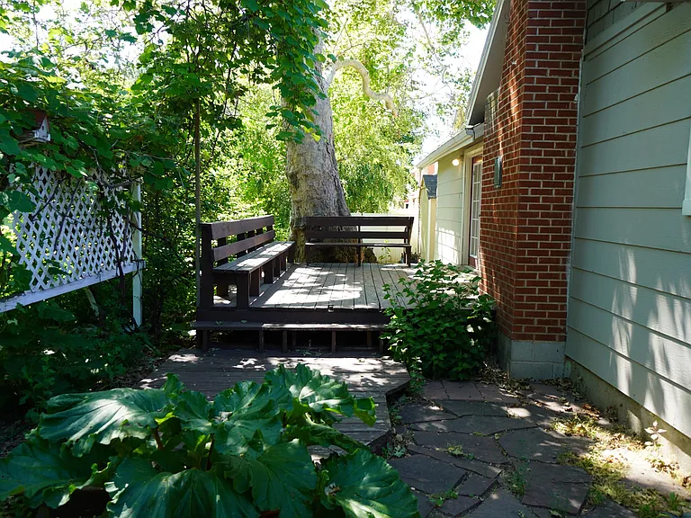 5707 N Bogart Ln — Photo 6