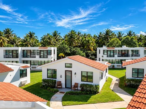 15 MARBELA CASA DE PLAYA #A15, ISABELA, PR 00662