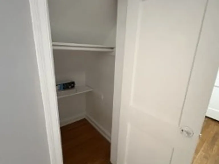 7709 Castleton Pl — Photo 27