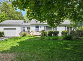 321 Almont Ave, Almont, MI 48003