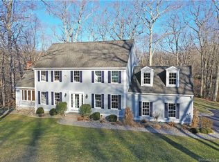 4 Deer Run Rd, Old Saybrook, CT 06475