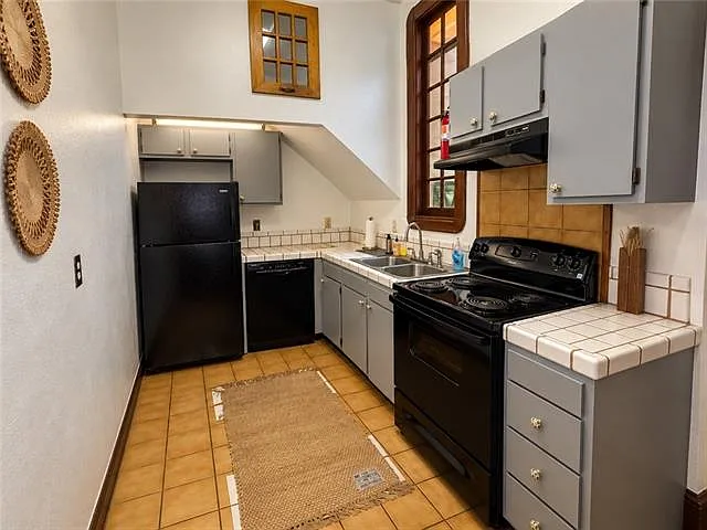 2 bed, 1.0 bath, 1000 sqft, $1,500 — Photo 2