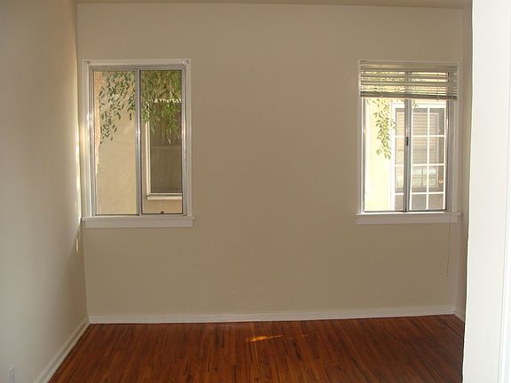 4th image of 1215 W Burbank Blvd