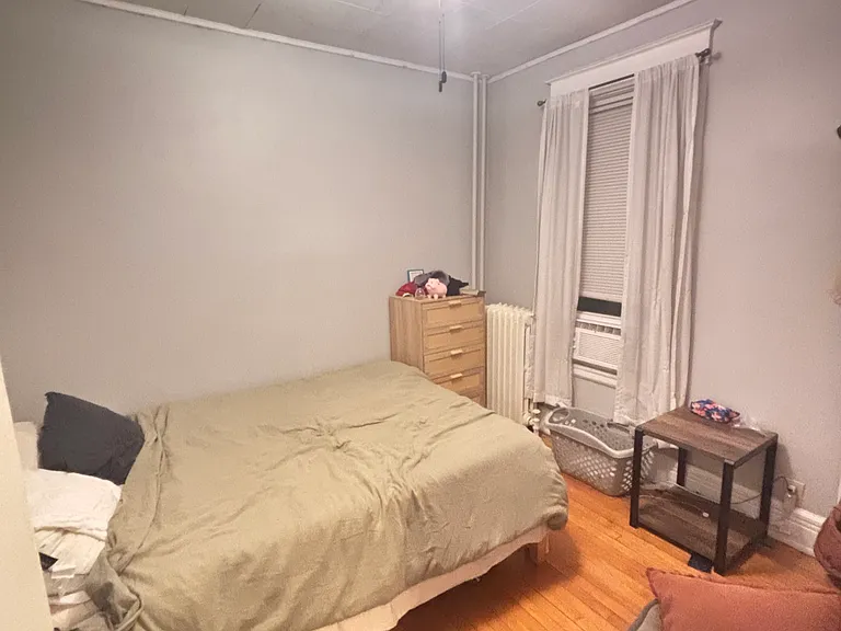 41 Manning Blvd #1B — Photo 6