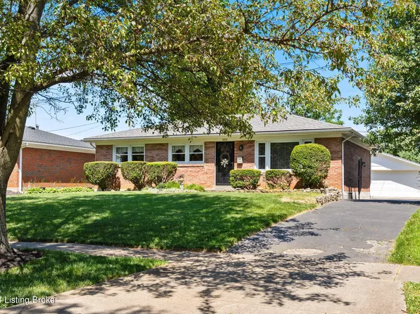 4221 Blossomwood Dr, Louisville, KY 40220