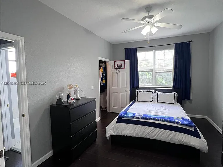 681 NW 42nd Ave #- — Photo 18