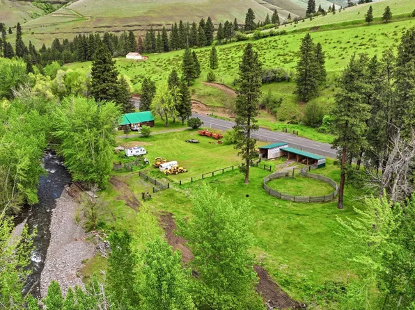 632 N Touchet Rd, Dayton, WA 99328