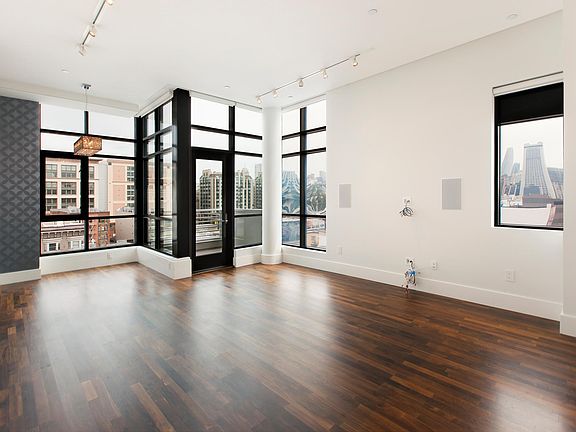4th image of 818 Van Ness Ave #802