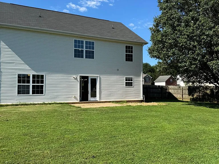 1239 California Dr — Photo 26