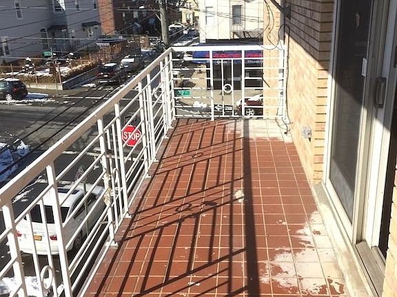 2nd image of 2047 42nd St APT 3