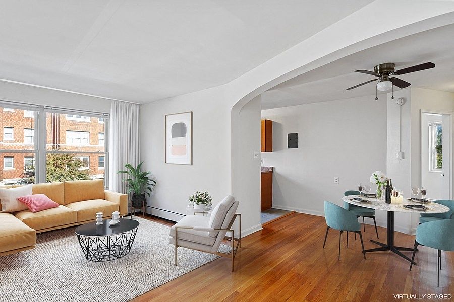 Spacious Living/Dining Room