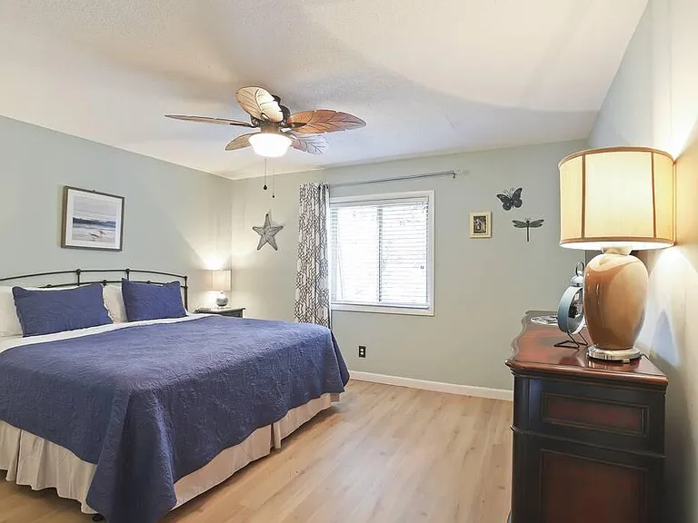 32 S Forest Beach Dr #59 — Photo 7
