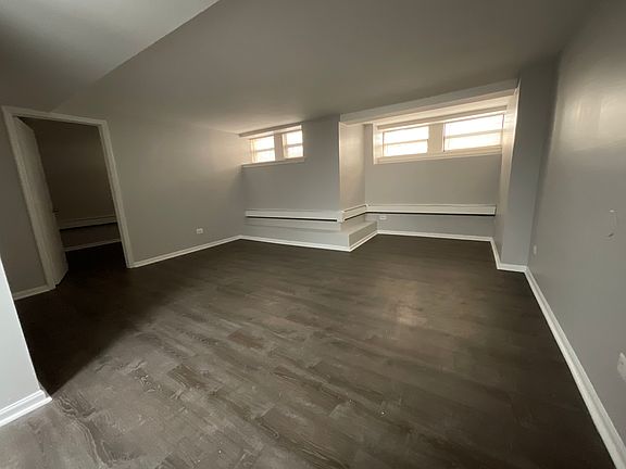 3rd image of 4631 S Lake Park Ave #0b1dec804