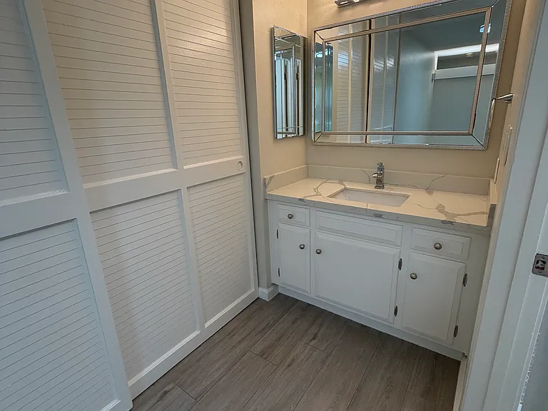 255 S Rengstorff Ave #165 — Photo 5
